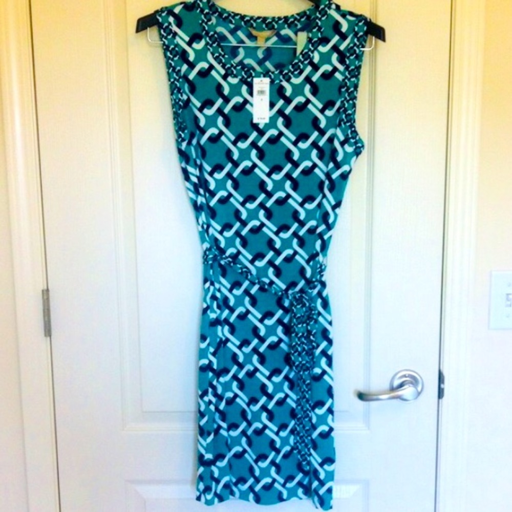 Banana republic graphic print sleeveless cap sleeve dress with belt size small